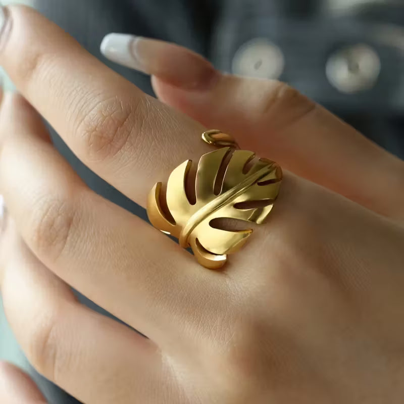 Monstera Leaf Statement Ring