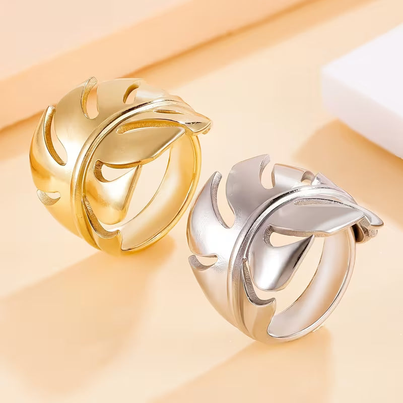 Monstera Leaf Statement Ring