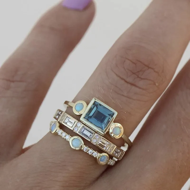 Emilia™ Vintage Blue Crystal Ring
